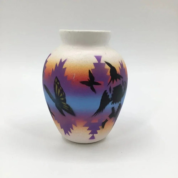 VTG Hozoni Pottery Vase Signed Redhorse Navajo Butterflies Dancer Sunset Colors - Picture 3 of 7